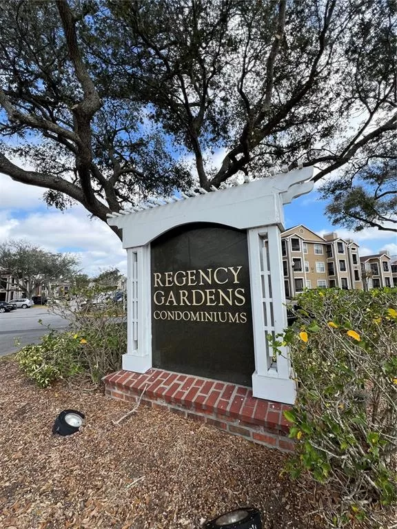 MLS: O6277914 Condo For Sale