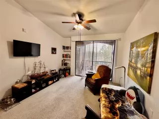 Photo #1: O6279174 Listing