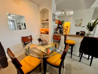 Photo #5: O6279174 Listing