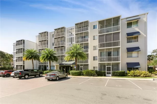 MLS: O6279370 Condo For Sale