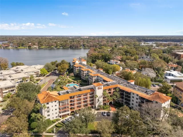 MLS: O6279777 Condo For Sale