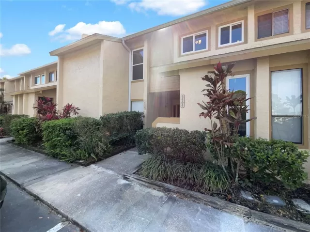 MLS: O6279933 Condo For Sale