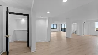 Photo #5: O6280165 Listing