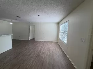 Photo #5: O6280296 Listing 