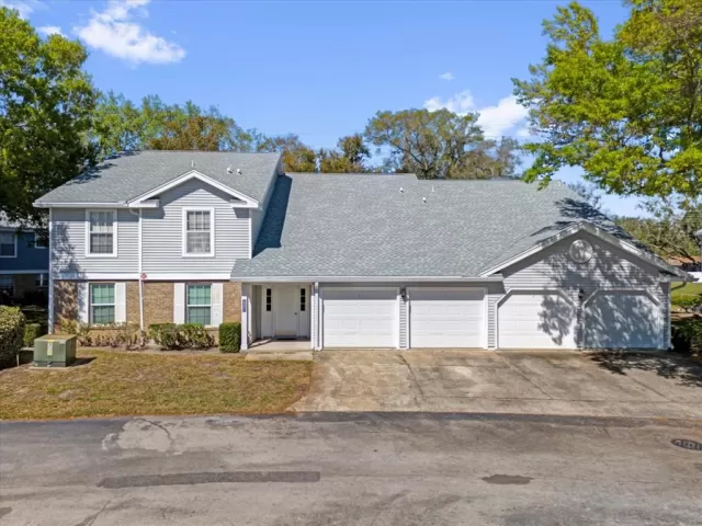 MLS: O6280359 Condo For Sale