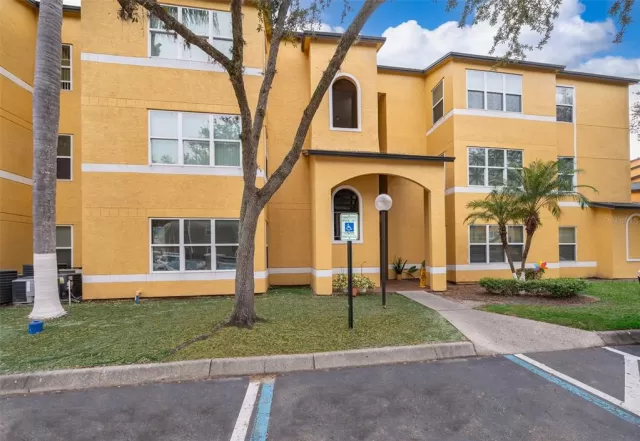 MLS: O6280451 Condo For Sale