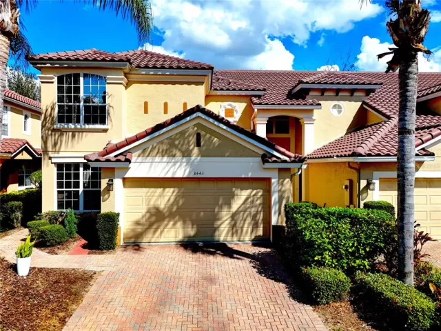 MLS: O6280508 Condo For Sale