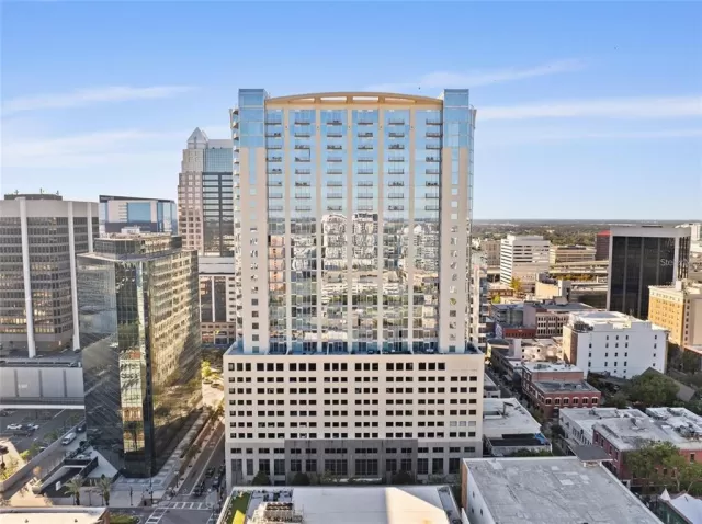 MLS: O6280528 Condo For Sale