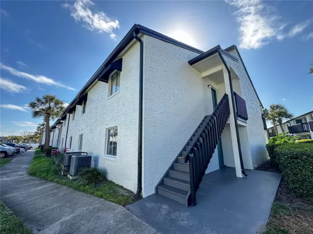 MLS: O6281085 Condo For Sale