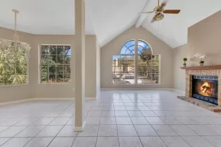 Photo #4: O6281658 Listing 