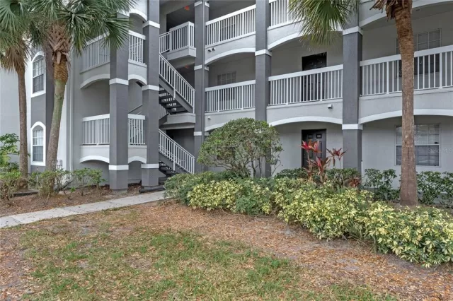 MLS: O6282077 Condo For Sale