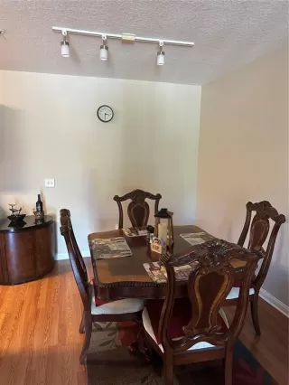 Photo #2: O6283540 Listing