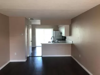 Photo #2: O6283956 Listing