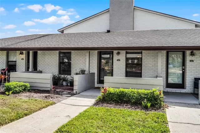 MLS: O6284408 Condo For Sale