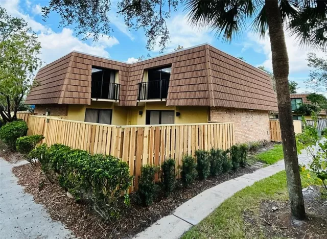 MLS: O6284447 Condo For Sale