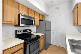 Photo #4: O6284546 Listing
