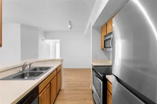 Photo #6: O6284546 Listing