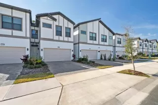 Photo #1: O6284833 Listing