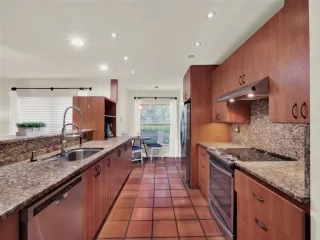 Photo #6: O6285133 Listing 