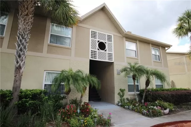 MLS: O6285527 Condo For Sale