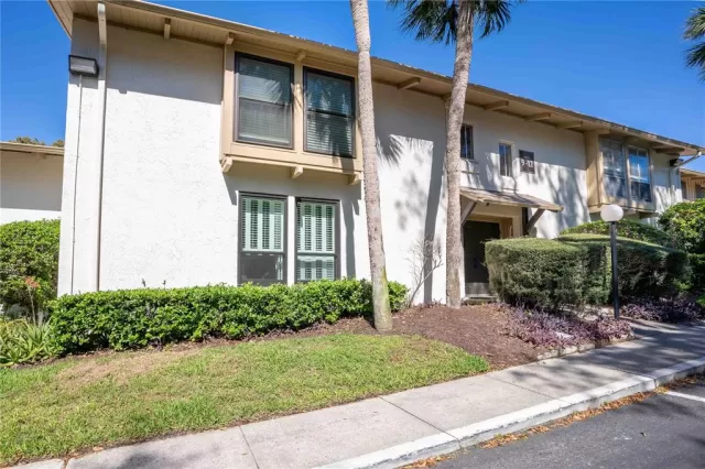 MLS: O6285726 Condo For Sale