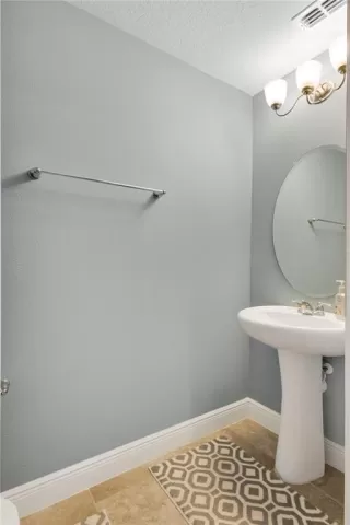 Photo #4: O6285792 Listing