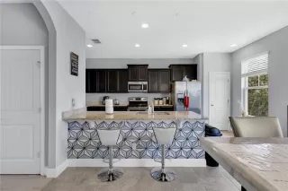 Photo #6: O6285792 Listing