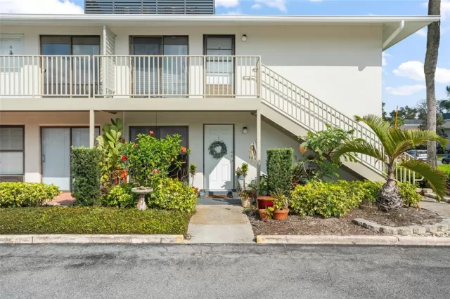 MLS: O6286700 Condo For Sale