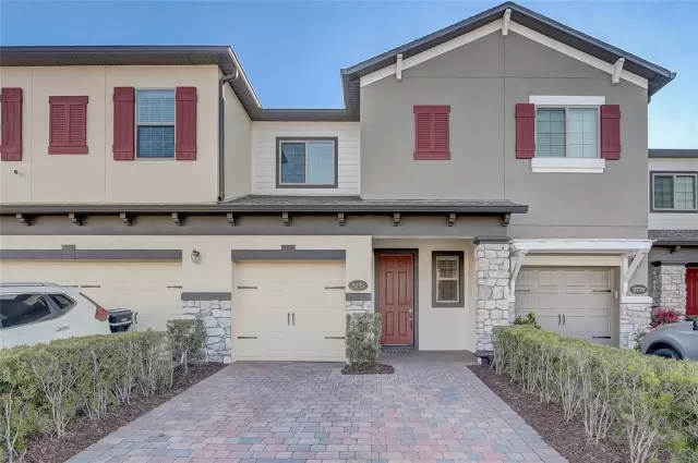 MLS: O6287752 Condo For Sale