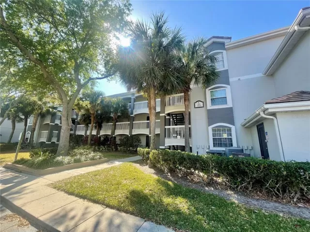 MLS: O6287943 Condo For Sale