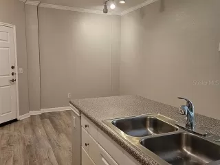 Photo #4: O6287950 Listing 