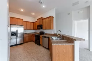 Photo #4: O6288010 Listing 