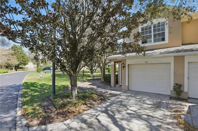 MLS: O6288800 Condo For Sale