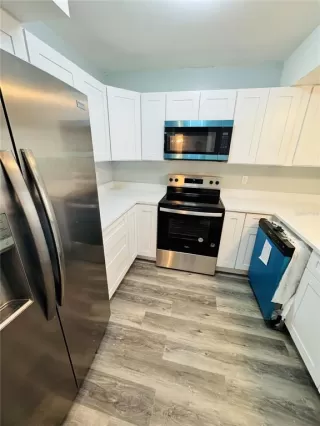 Photo #3: O6288895 Listing