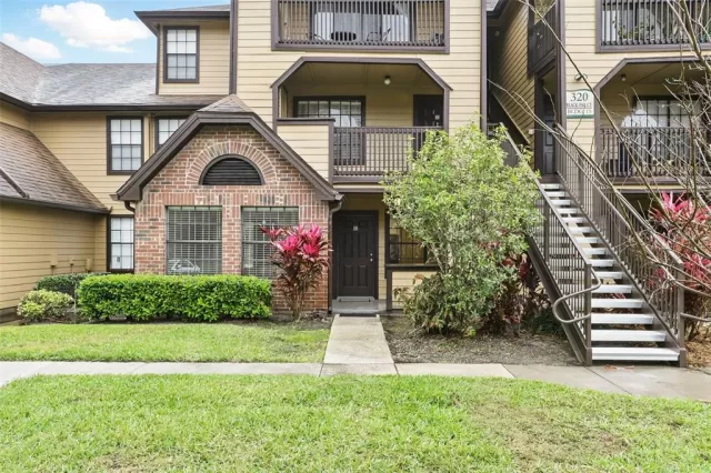 MLS: O6288987 Condo For Sale