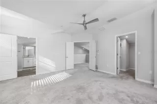 Photo #6: O6289017 Listing