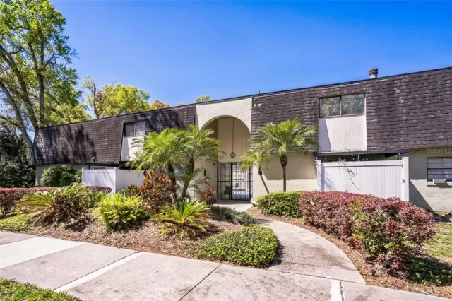 MLS: O6289334 Condo For Sale