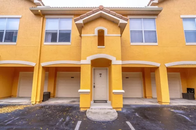 MLS: O6289434 Condo For Sale