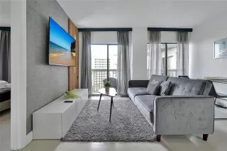 Photo #3: O6289910 Listing