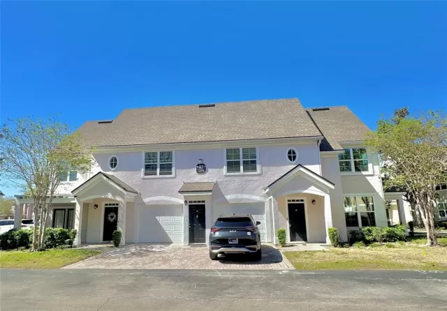 MLS: O6289931 Condo For Sale