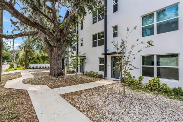 MLS: O6291281 Condo For Sale