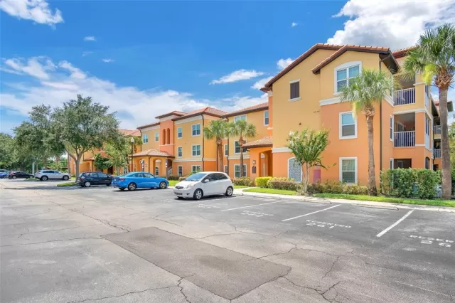 MLS: O6291611 Condo For Sale