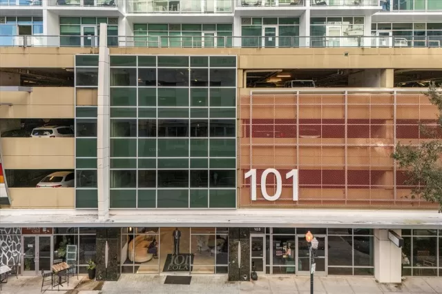 MLS: O6292367 Condo For Sale