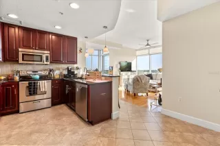 Photo #5: O6292367 Listing