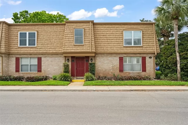 MLS: O6293220 Condo For Sale