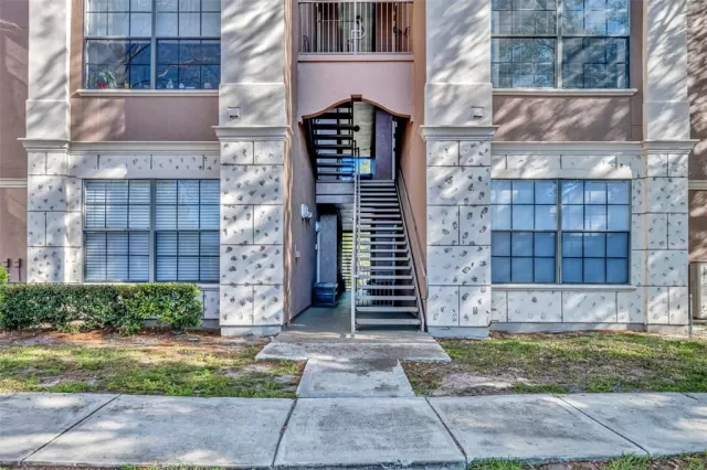 MLS: O6293395 Condo For Sale