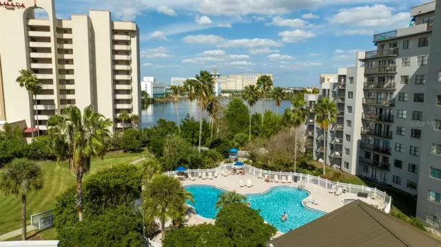 MLS: O6293685 Condo For Sale