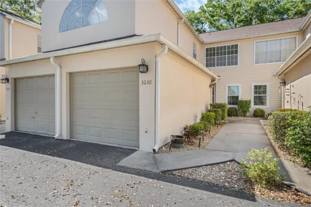 MLS: O6293721 Condo For Sale