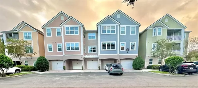 MLS: O6293772 Condo For Sale