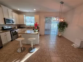 Photo #2: O6293816 Listing